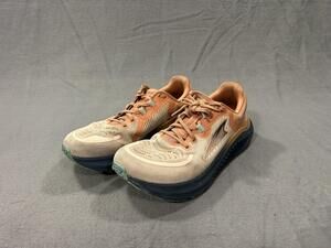 Altra Paradigm 7 Shoes Womens 7.5 Beige Navy Coral Running Cushioned Sneaker